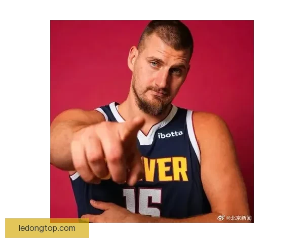 约基奇轻拍文班胸脯后再战 约老师称对手能改变篮球运动格局